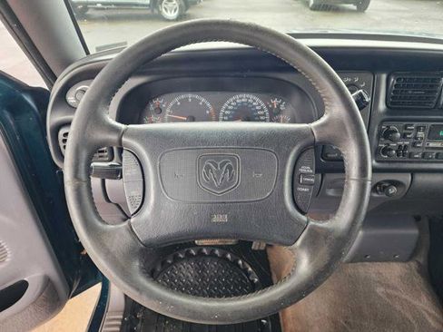 Used 1998 Dodge Ram 1500 Truck 2WD Club Cab image 19