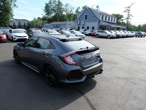 Used 2018 Honda Civic Sport image 5