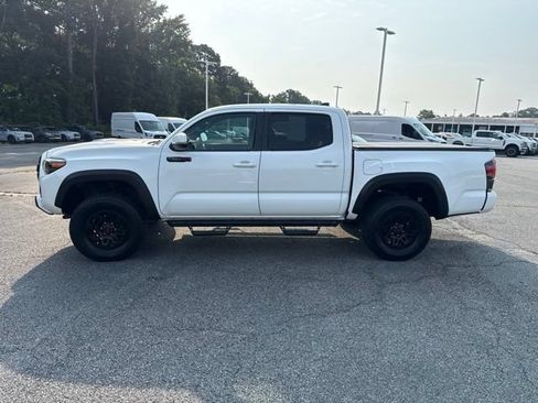 Used 2018 Toyota Tacoma TRD Pro AWD/4WD image 7