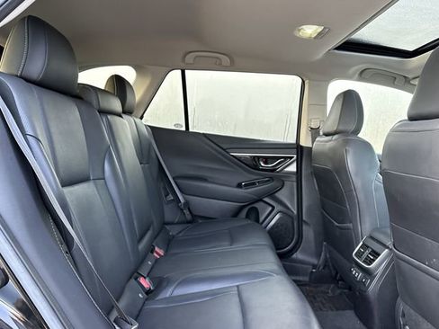 Used 2022 Subaru Outback Limited image 17