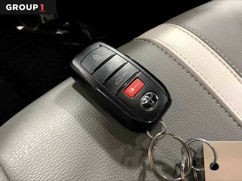 Certified 2025 Toyota Camry SE w/ Convenience Package image 14