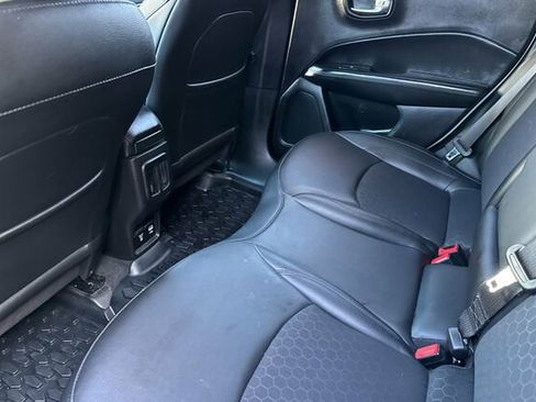 Used 2019 Jeep Compass Altitude image 9