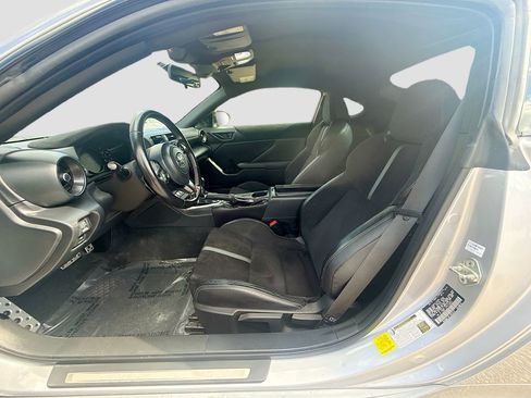 Used 2023 Toyota GR86 Premium w/ ALL Weather Mat Package (TMS) RWD image 20