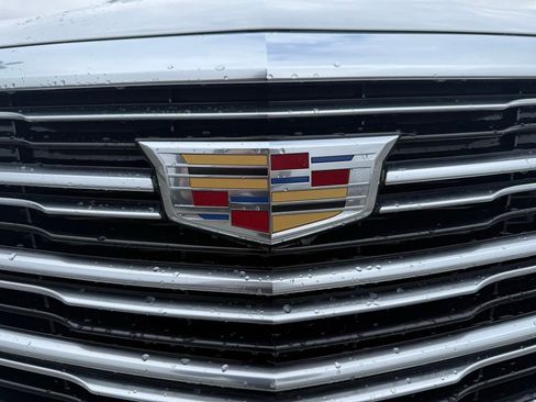 Used 2017 Cadillac XT5 Luxury w/ Driver Awareness Package image 19