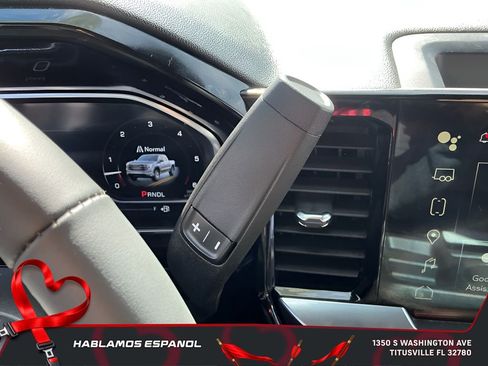 Used 2024 GMC Sierra 1500 SLT image 38