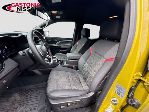 Used 2023 Chevrolet Colorado Z71 w/ Z71 Convenience Package 2 image 26