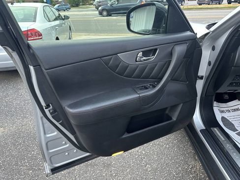 Used 2011 INFINITI FX35 AWD image 10