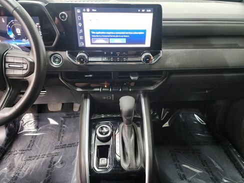 Used 2023 Chevrolet Colorado Trail Boss w/ LPO, Skid Plate Package AWD/4WD image 17