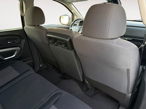 Used 2022 Nissan Titan SV w/ Accessory Utility Package image 31