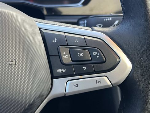 Certified 2023 Volkswagen Jetta SE image 10