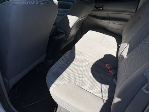 Used 2013 Toyota Tacoma PreRunner w/ SR5 Pkg RWD image 9