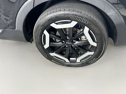 Used 2025 Kia Telluride S image 11