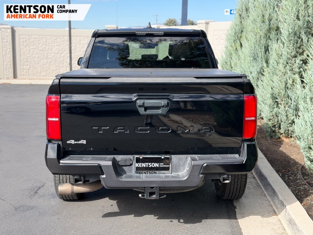 Used 2025 Toyota Tacoma SR5 AWD/4WD image 6