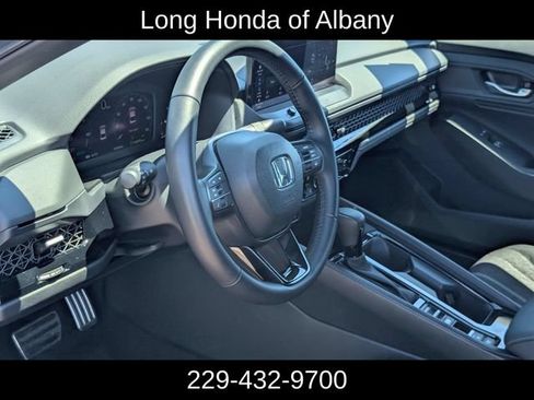 Used 2025 Honda Accord Sport image 14