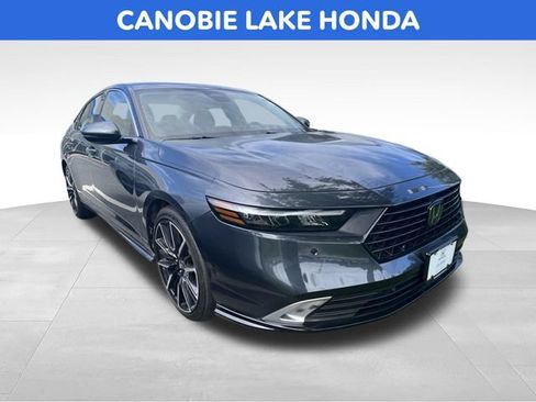 Certified 2023 Honda Accord Touring image 1