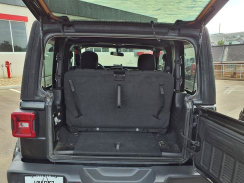 Used 2021 Jeep Wrangler Sport AWD/4WD image 22