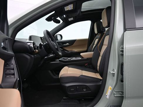 New 2026 Chevrolet Equinox ACTIV w/ Convenience Package III image 38