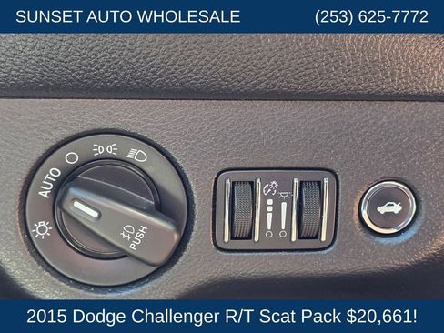 Used 2015 Dodge Challenger R/T Scat Pack w/ Leather Interior Group RWD image 30