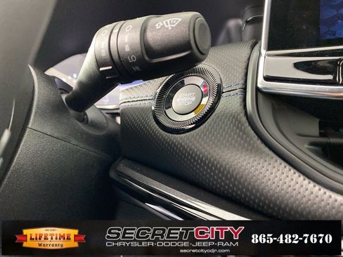 New 2026 Jeep Compass Latitude image 17