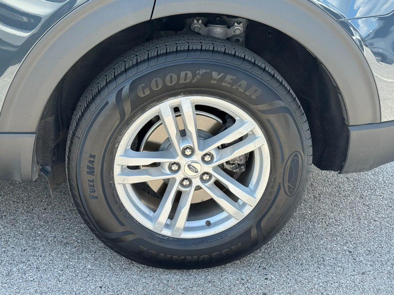 Used 2024 Ford Explorer XLT w/ Class IV Trailer Tow Package AWD/4WD image 7