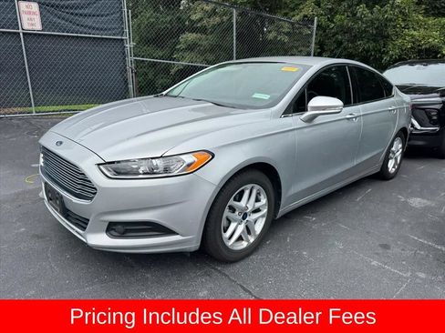 Used 2016 Ford Fusion SE FWD image 9
