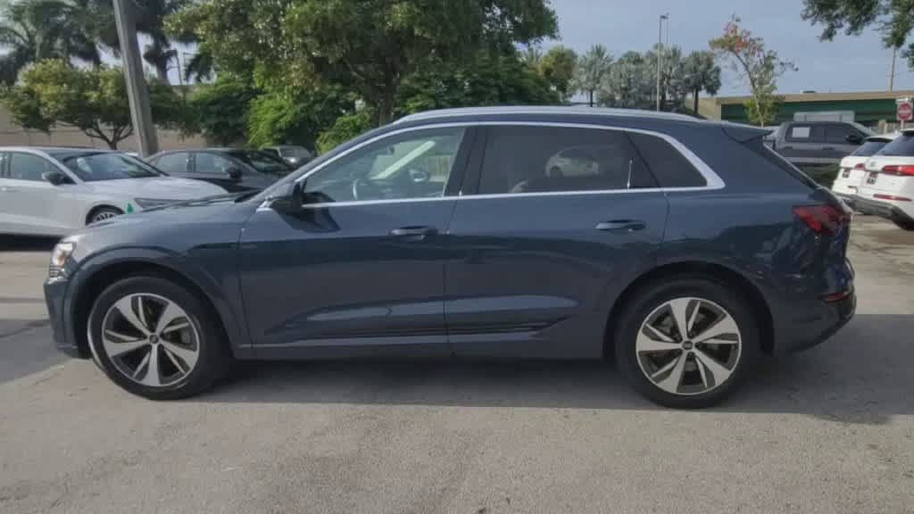 Certified 2024 Audi Q8 e-tron Premium AWD/4WD image 5