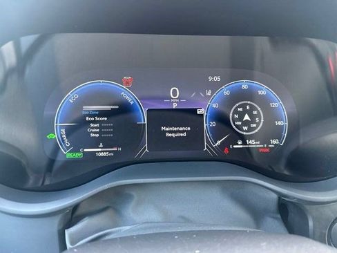 Used 2025 Toyota Sienna XSE FWD image 9