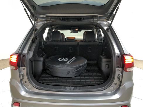 Used 2022 Mitsubishi Outlander SEL image 30