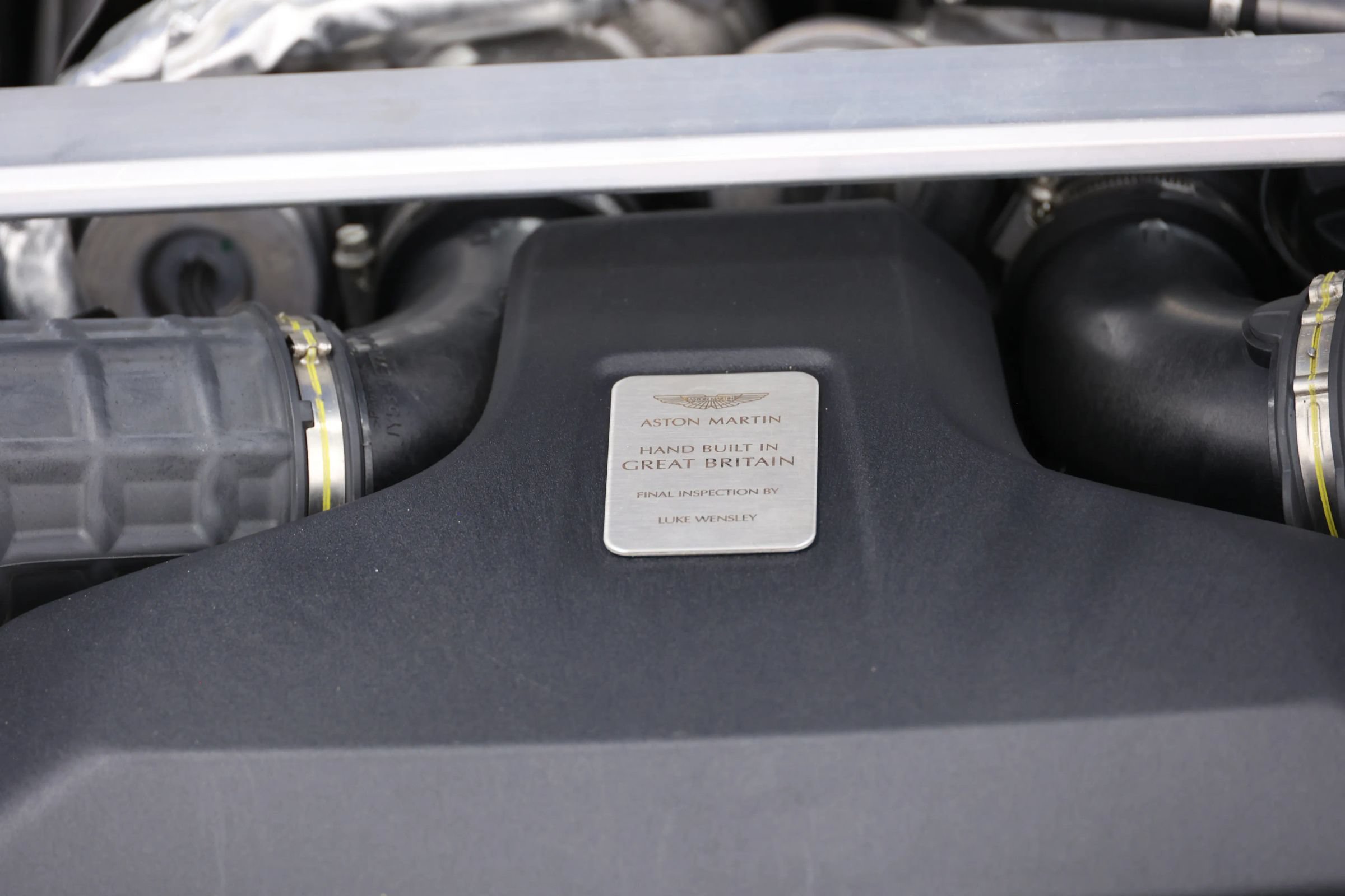 Used 2023 Aston Martin V8 Vantage Roadster RWD image 87