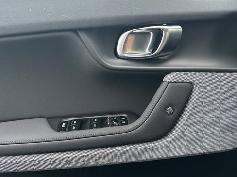 Used 2022 Polestar Polestar 2 Long Range Dual Motor w/ Plus Package image 14