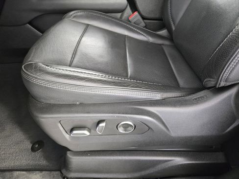 Used 2023 GMC Yukon XL Denali image 25