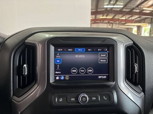 Used 2020 Chevrolet Silverado 1500 Custom Trail Boss AWD/4WD image 14