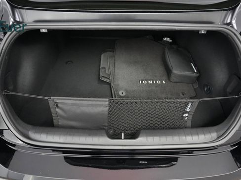 Used 2023 Hyundai Ioniq 6 Limited image 23