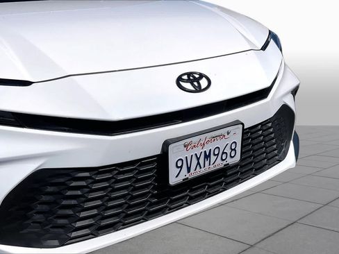 Used 2026 Toyota Camry SE FWD image 26