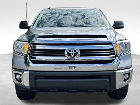 Used 2017 Toyota Tundra SR5 w/ TRD Off Road Package AWD/4WD image 8