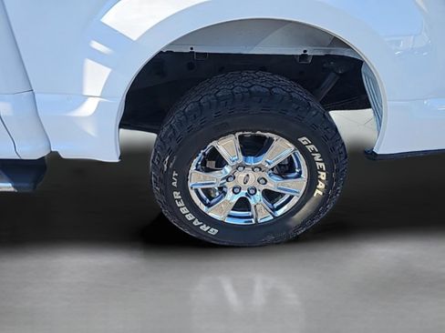 Used 2017 Ford F150 XLT w/ Equipment Group 302A Luxury image 12