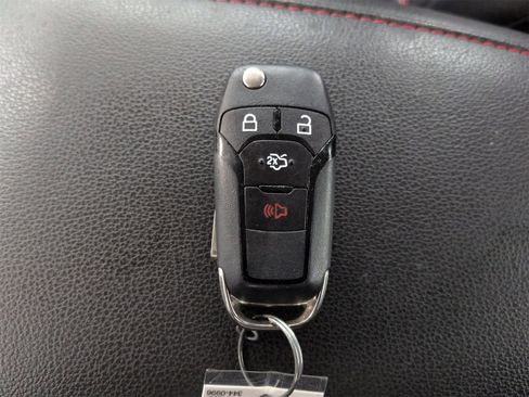 Used 2013 Ford Fusion SE image 36