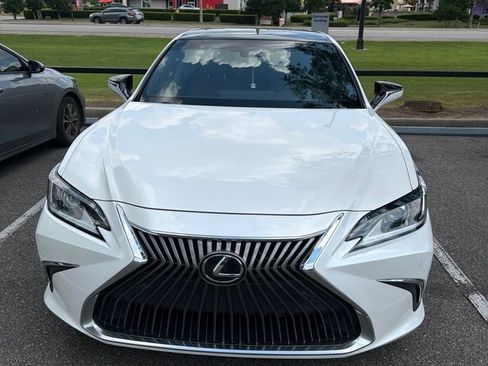 Used 2021 Lexus ES 350 w/ Premium Package FWD image 5