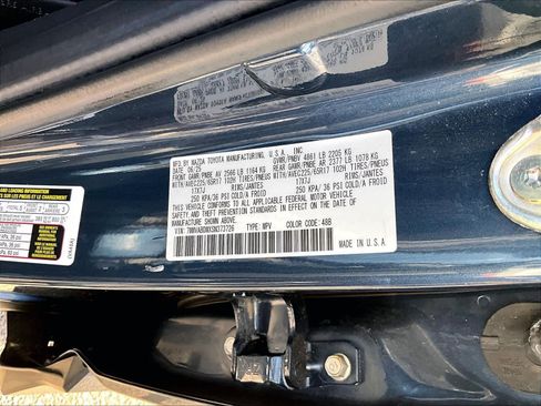 Used 2025 MAZDA CX-50 AWD 2.5 S w/ Premium Package image 35