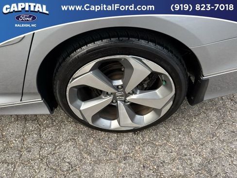 Used 2020 Honda Accord Touring image 13