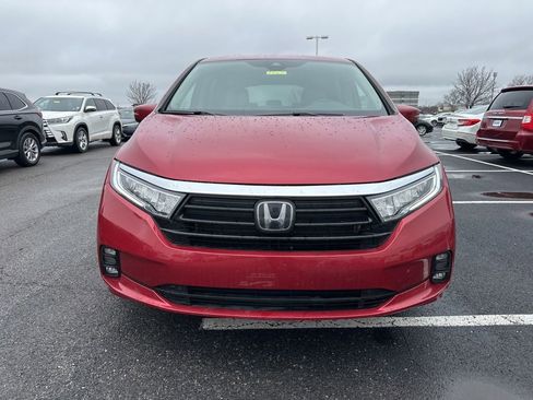 Used 2024 Honda Odyssey EX image 2