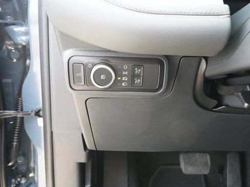 New 2025 Ford Explorer Active w/ Active Comfort Package image 13