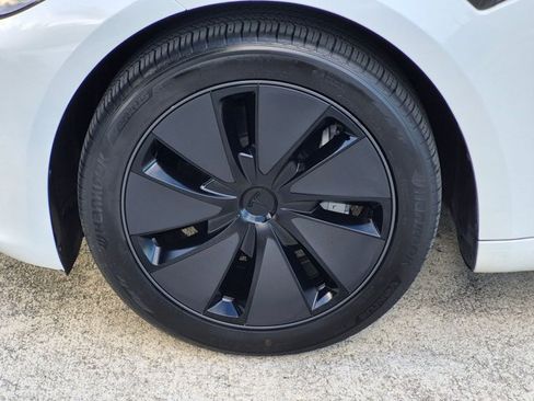 Used 2025 Tesla Model 3 Long Range AWD/4WD image 24
