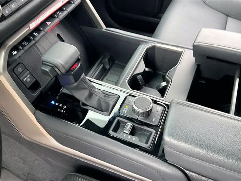 Used 2025 Toyota Tundra Limited w/ TRD Off-Road Package image 18