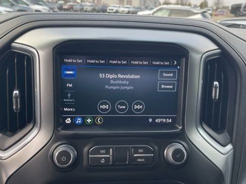 Used 2023 Chevrolet Silverado 2500 LT image 18