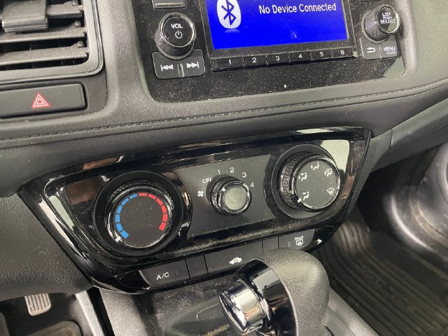 Used 2019 Honda HR-V LX image 8