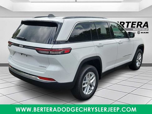 New 2026 Jeep Grand Cherokee Laredo AWD/4WD image 4