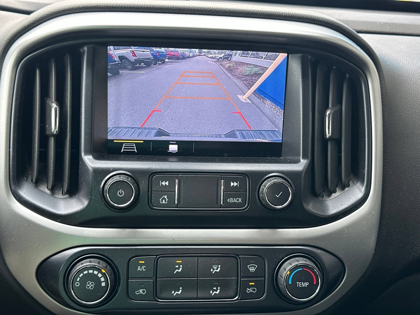 Used 2019 Chevrolet Colorado LT AWD/4WD image 20