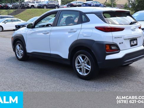 Used 2021 Hyundai Kona SE image 9