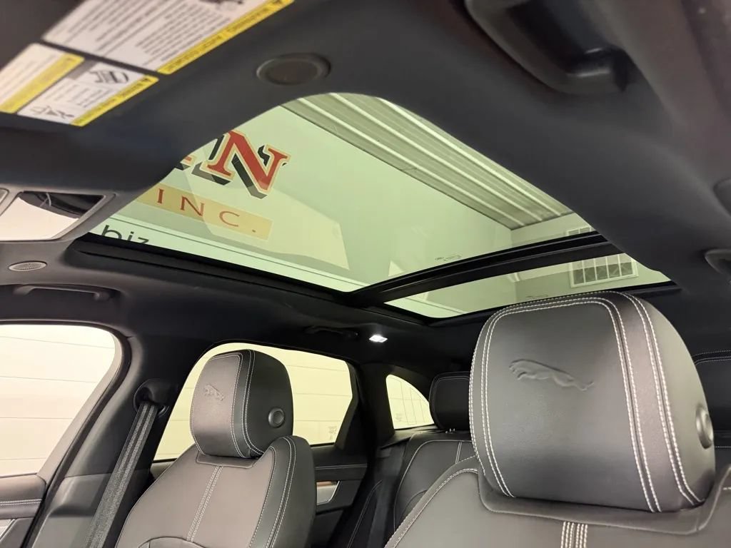 Used 2024 Jaguar F-PACE R-Dynamic S AWD/4WD image 15